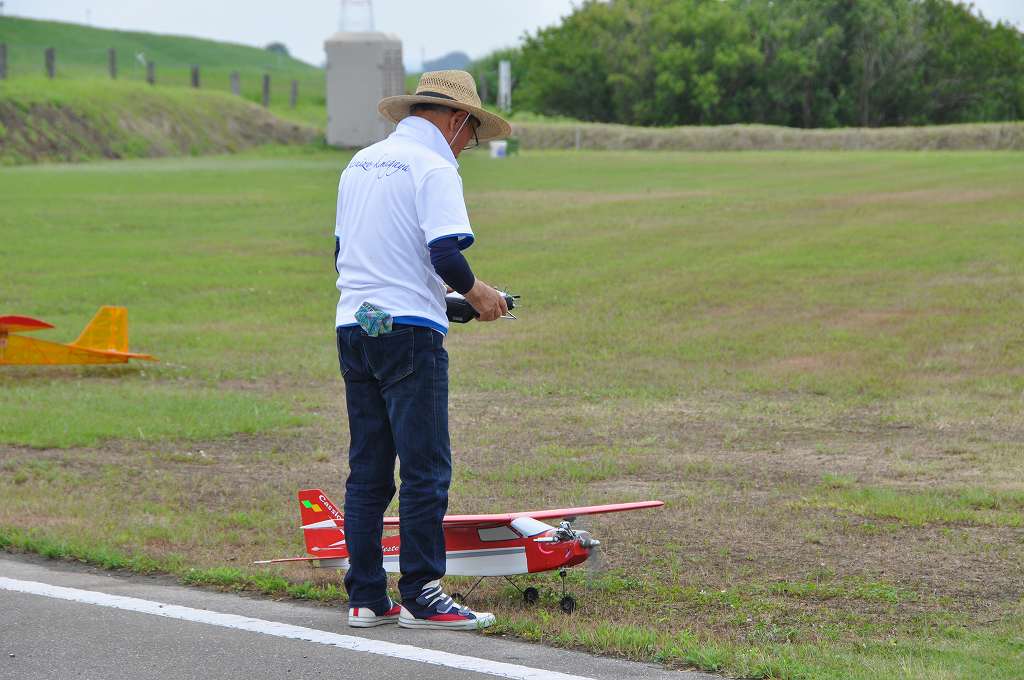 0708-039.jpg(81317 byte)